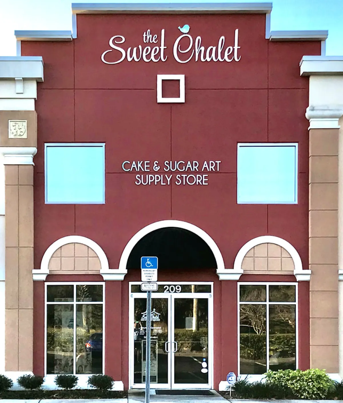 The Sweet Chalet cake supply storefront in Sanford, Florida.